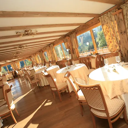 Hotel Shandranj-3